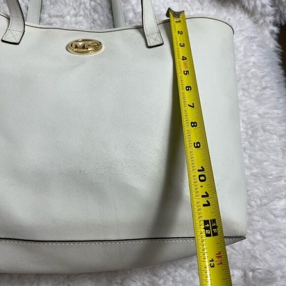 Michael Kors Jet Set Travel Tote Optic White Saffiano leather gold tone logo - Picture 8 of 15